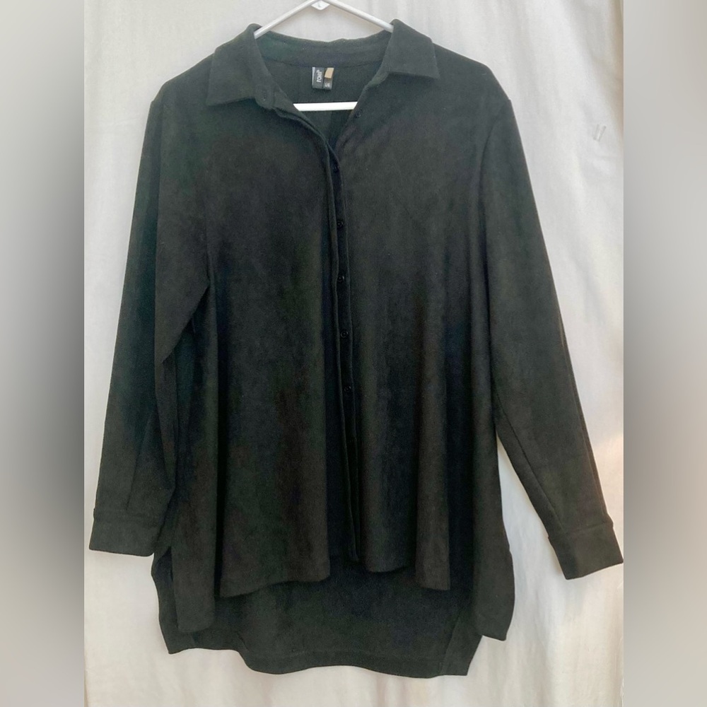 ravel Black Hi/Lo Long Sleeved Button Down Shirt / Jacket Size L